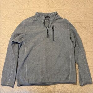 Men’s Gray Southern Shirt fleece quarter zip. Size L